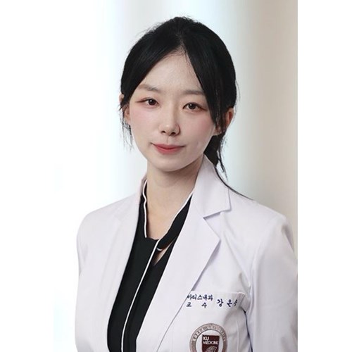 Photo of Eunsong Kang